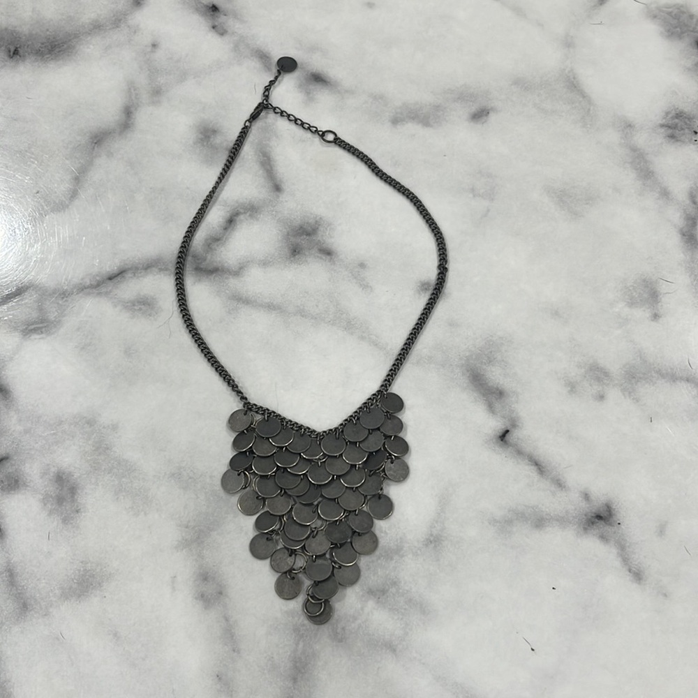 Metal dangle necklace